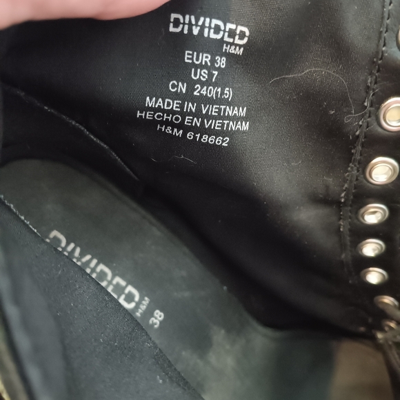 Boots size 7 - Picture 5 of 7